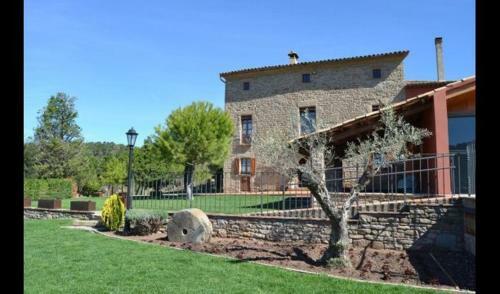 Olost Villa Sleeps 16 With Pool