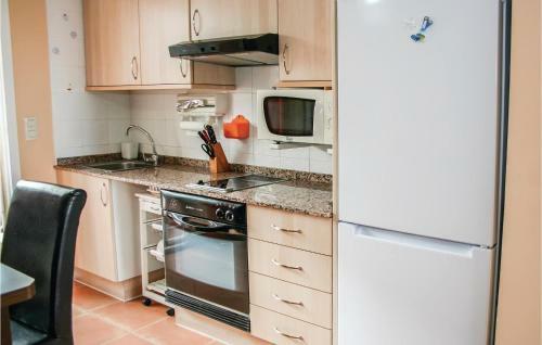 Two-bedroom Holiday Home In Oropesa Del Mar