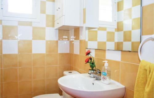 Two-bedroom Holiday Home In Oropesa Del Mar