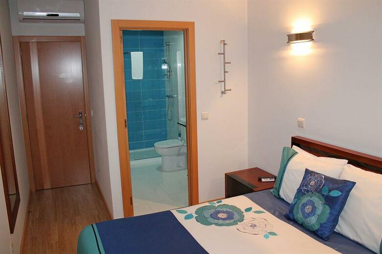 Hostal Vivacity Porto - Rooms & Apartments