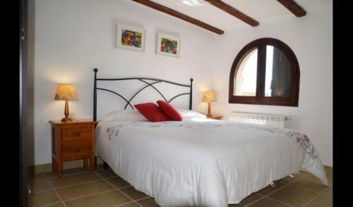 El Perello Villa Sleeps 12 With Pool