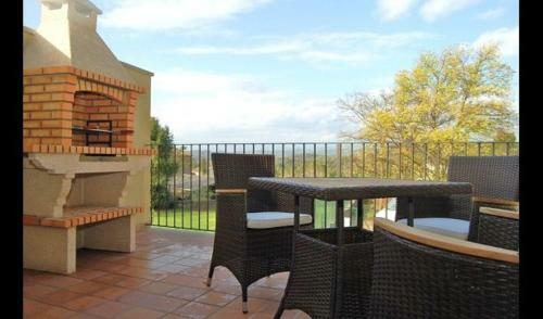 Perafita Villa Sleeps 32 With Pool And Air Con