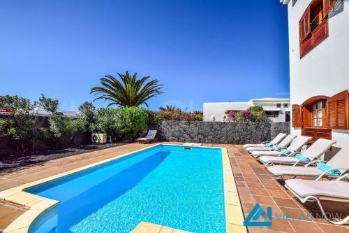 Villa Valentina - Lh156 By Villas Now Ltd