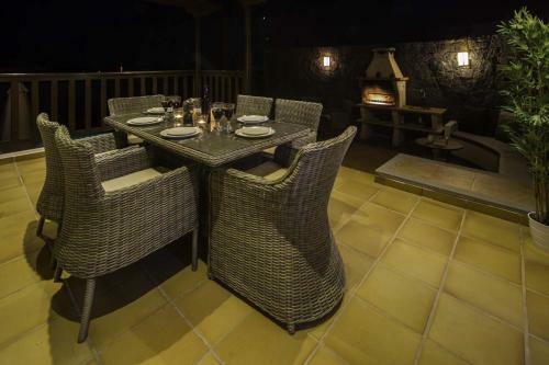 Villa Azure - Lh122 By Villas Now Ltd