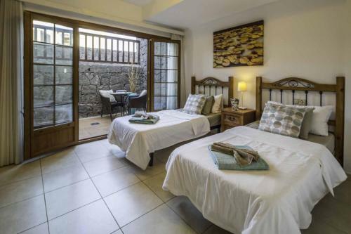 Villa Azure - Lh122 By Villas Now Ltd