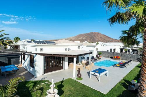 Ereza Villa Carabella