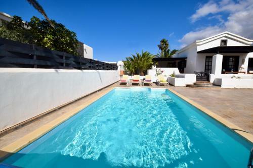 210 - Villa Tisalaya By Villas Now Ltd