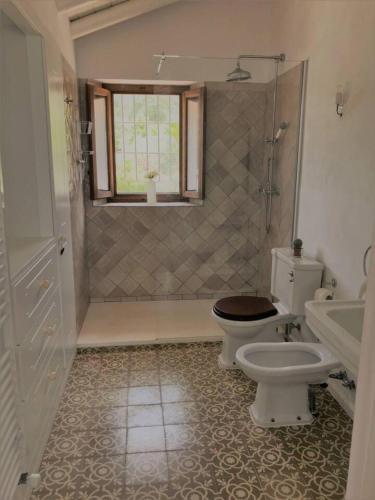 4-bed Andalusian House With Private Pool & Garden!