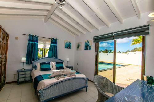 Villa Michelle - Lh114 By Villas Now Ltd