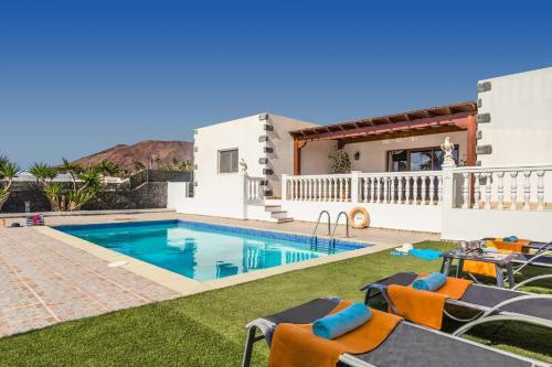 Ereza Villa Tranche Y Lomas