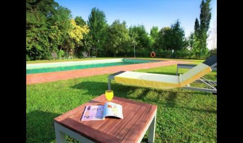 Villa In Sant Andreu Salou Sleeps 4 With Pool