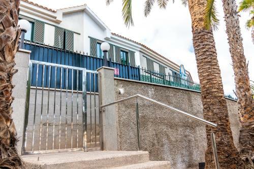 Flatguest San Fernando + 4bdr + Terrace + Parking