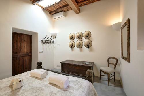 Rent This Luxury Villa With Private Pool, Ibiza Villa 1017