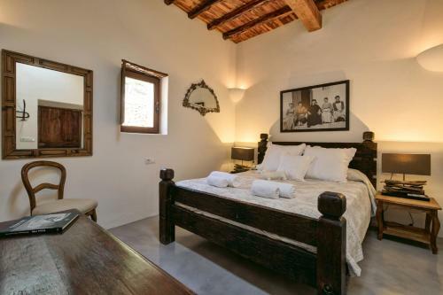 Rent This Luxury Villa With Private Pool, Ibiza Villa 1017