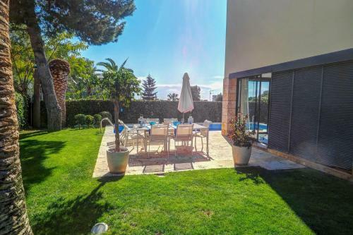 Sunny House With Private Pool By Hello Apartments Sitges