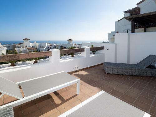 2305 - Luxury Villa With Sea View And Pools