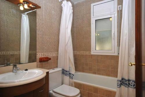 Villa In Santa Ceclina Sleeps 6 Includes Swimming Pool 4