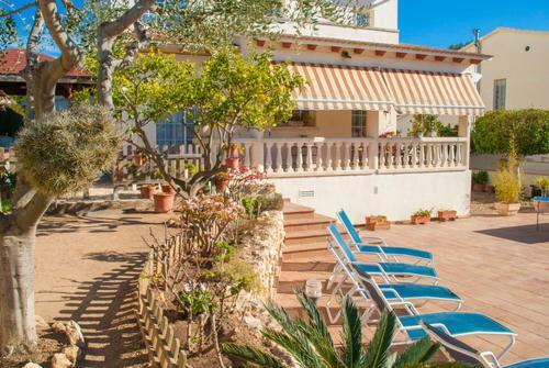 Sant Vicenc de Calders Villa Sleeps 8 Pool Wifi