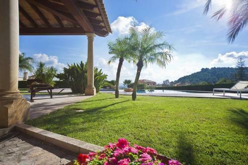 Selva Villa Sleeps 8 With Pool Air Con And Wifi