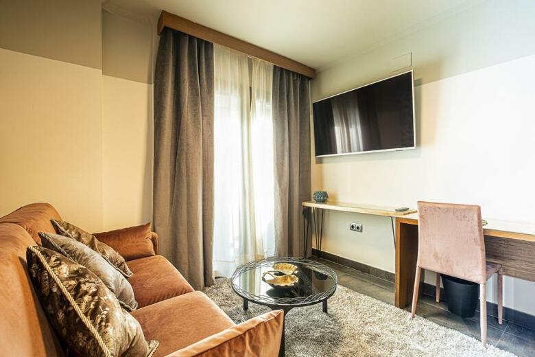 On Suites Sevilla Apartments Designed For Adults