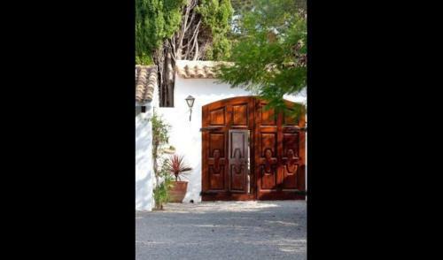 Villa In Sitges Sleeps 20 With Pool And Air Con