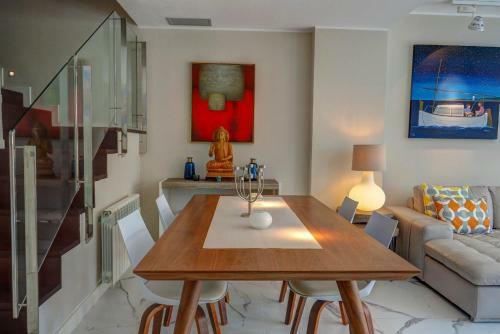 Deluxe Duplex In The Center By Hello Apartments Sitges