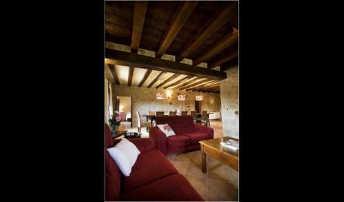 Solsona Villa Sleeps 14 With Pool