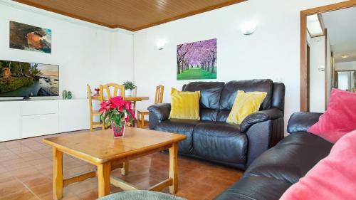 Apartamento Tordera Villa Sleeps 8 With Pool And Wifi
