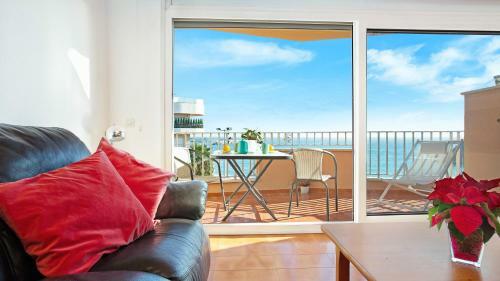 Apartamento Tordera Villa Sleeps 8 With Pool And Wifi