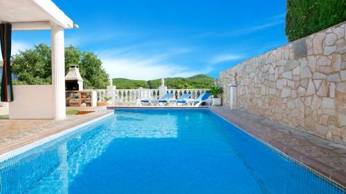 Villa In Tordera Sleeps 8 With Pool