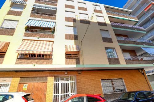 Espacious 4b Apartment In 2�row Of Cura Beach