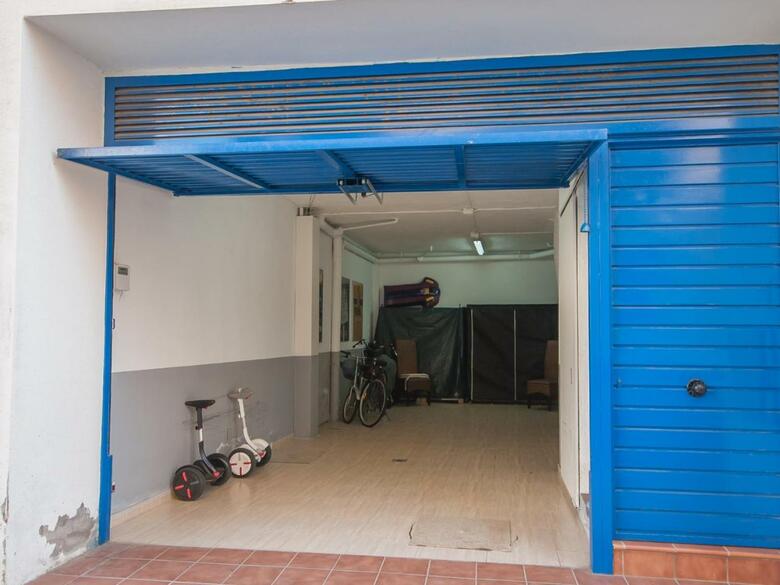 Villa Lets Holidays Big Terrace House With Parking