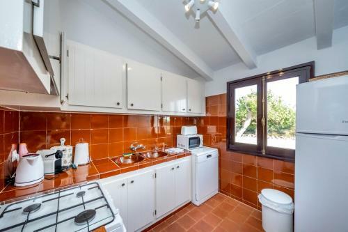 Trebeluger Villa Sleeps 14 With Pool And Air Con