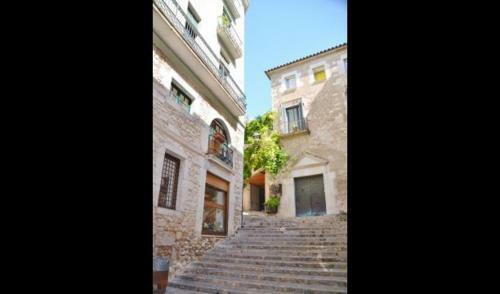 Ullastret Villa Sleeps 6 With Pool And Air Con