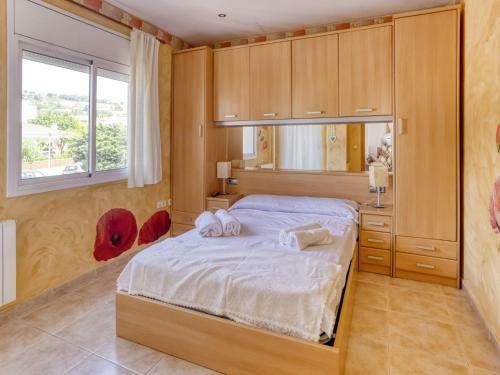 Premium Holiday Home In El Vendrell With Swimming Pool