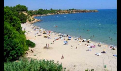 El Vendrell Villa Sleeps 34 With Pool And Air Con