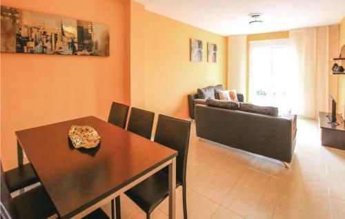 Three-bedroom Apartment In Vera