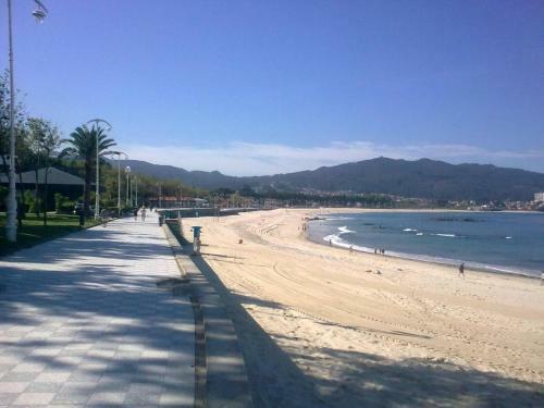 Apartamento Piso Enfrente A La Playa de Samil 55 2 I