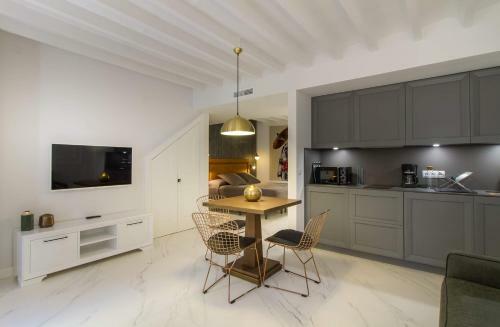 Apartamento Luxurious Suite Jose 40m From The Beach