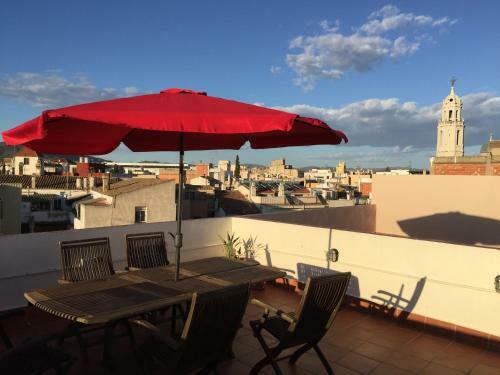Inviting 2-bed Apartment In Vilanova I La Geltru