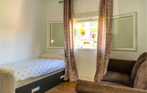 Nice Apartment In Benahavis With Wifi And 2 Bedrooms