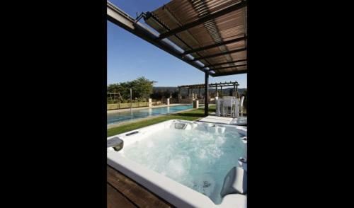 Villa In El Vilosell Sleeps 6 With Pool And Air Con