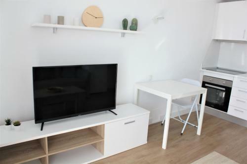 Superb Seaview Apartment In Playa de Las Americas