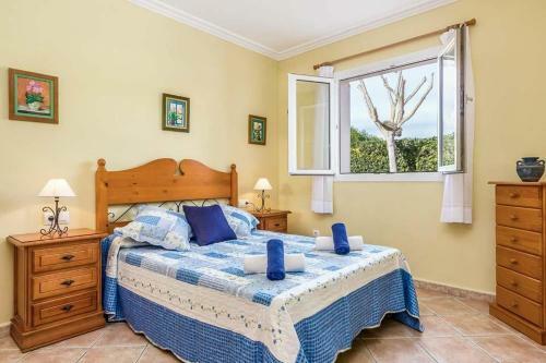 Punta Prima Villa Sleeps 8 With Pool Air Con And Wifi