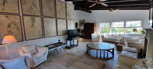 G3 - Chalet Con Gran Porche Y Piscina Privada