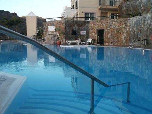 Apartment With Jacuzzi And Pool Access