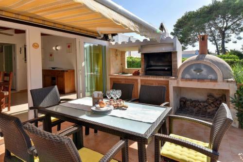 Cala D'or Villa Sleeps 6 With Pool Air Con And Wifi