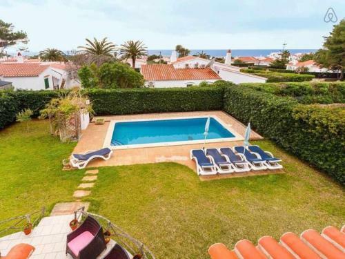 Villa Jarama Elegante Chalet Moderno Cerca de La Playa