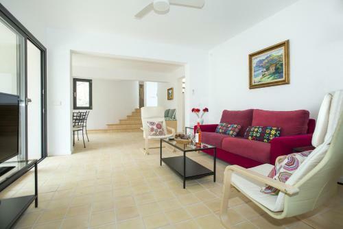 Mediterranean Villa Estrella de Mar Next To The Sea