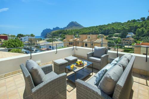 Mediterranean Villa Estrella de Mar Next To The Sea